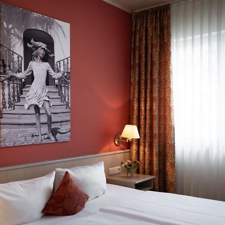 Landhotel 3Kronen Adelsdorf Ngoại thất bức ảnh