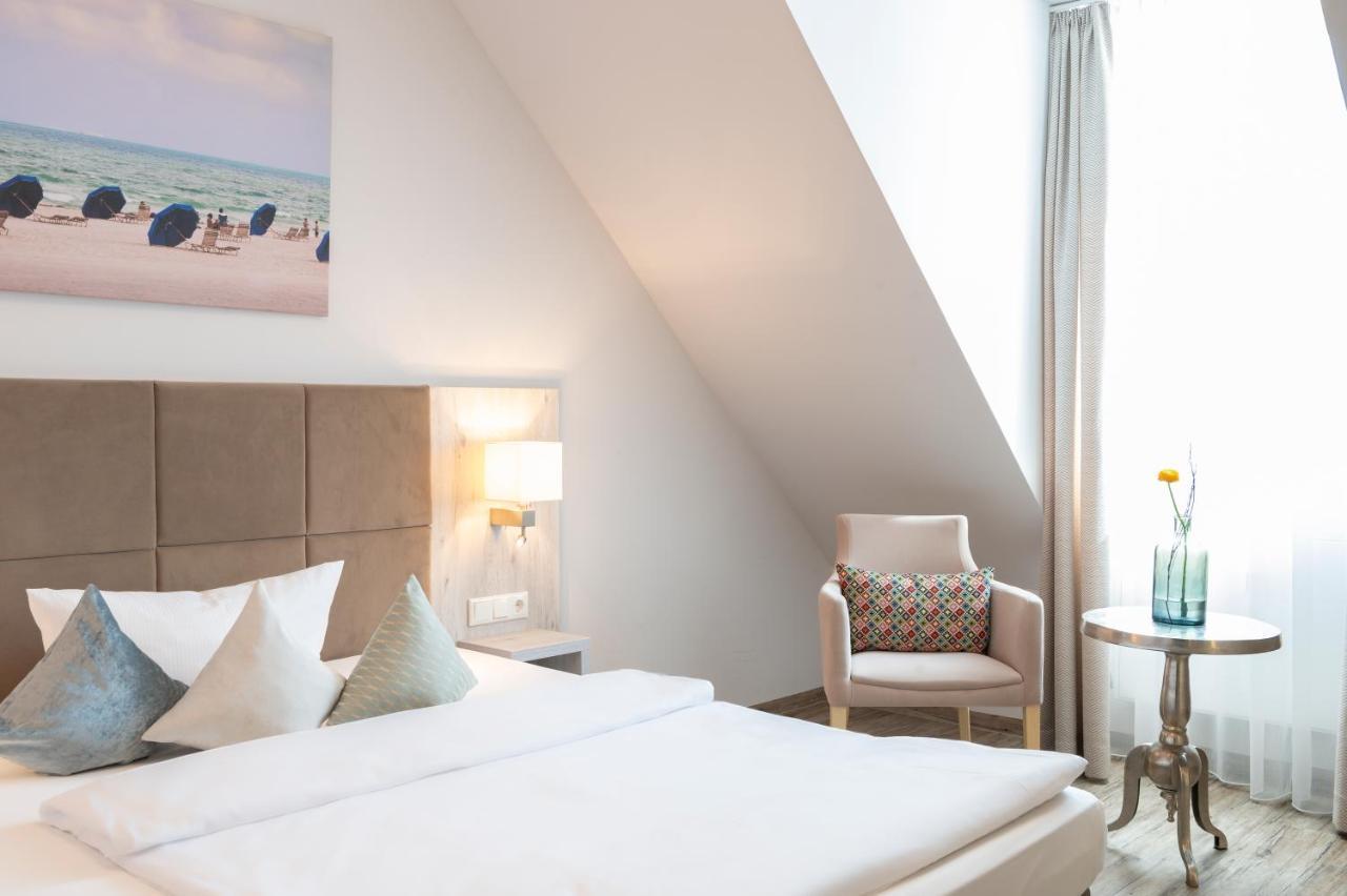 Landhotel 3Kronen Adelsdorf Ngoại thất bức ảnh