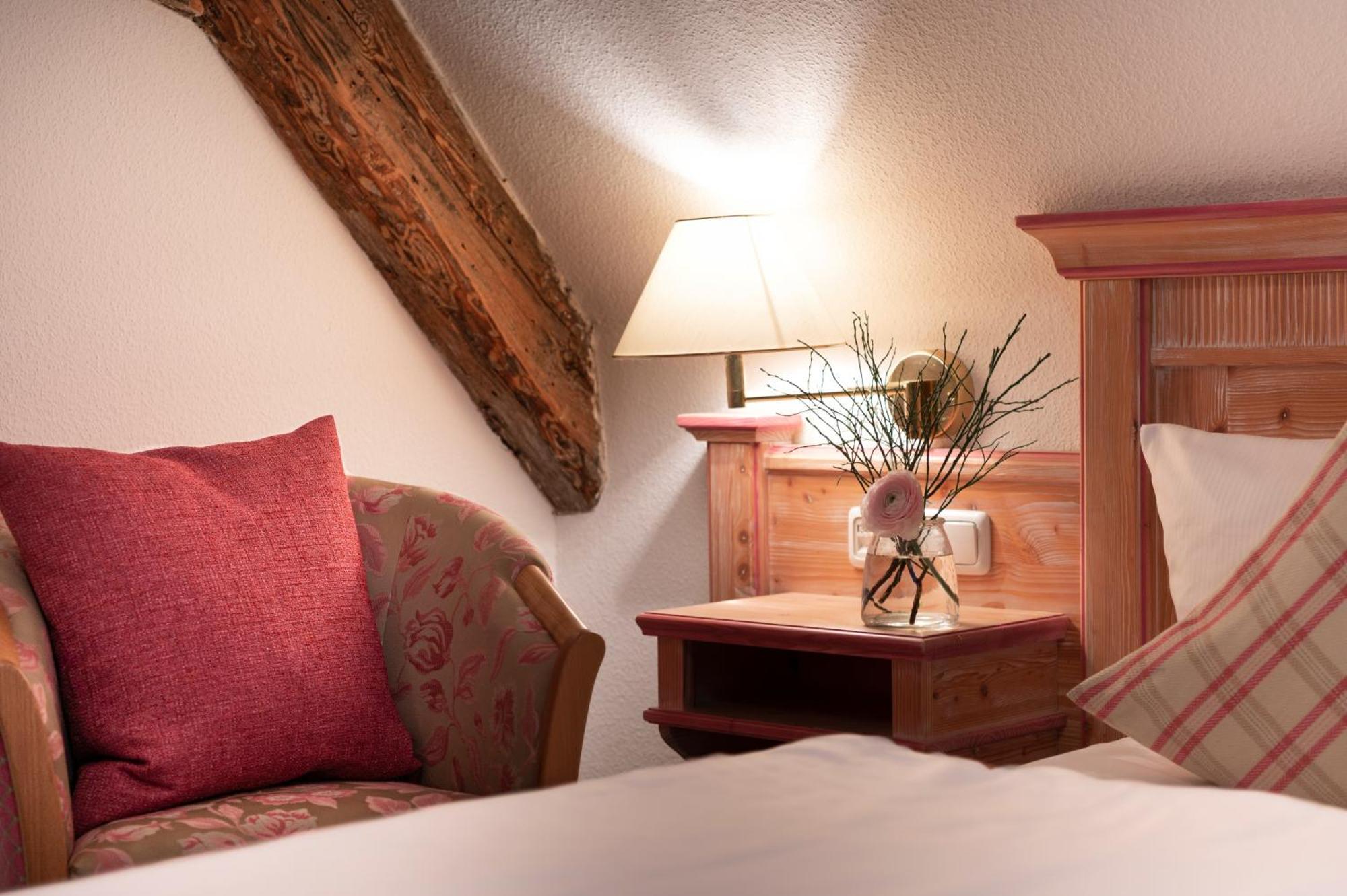 Landhotel 3Kronen Adelsdorf Ngoại thất bức ảnh