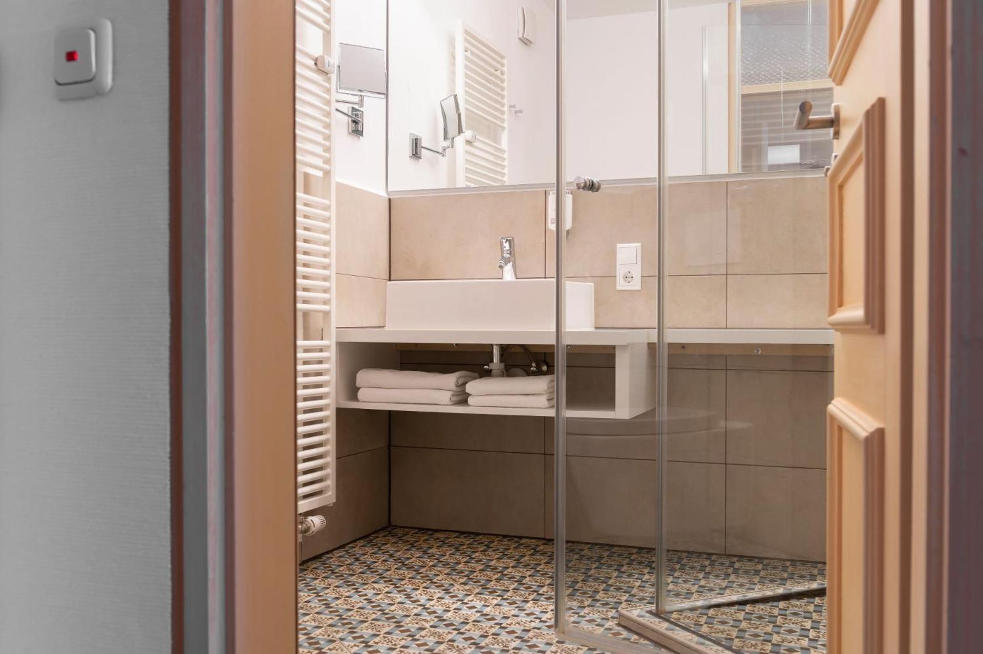 Landhotel 3Kronen Adelsdorf Ngoại thất bức ảnh