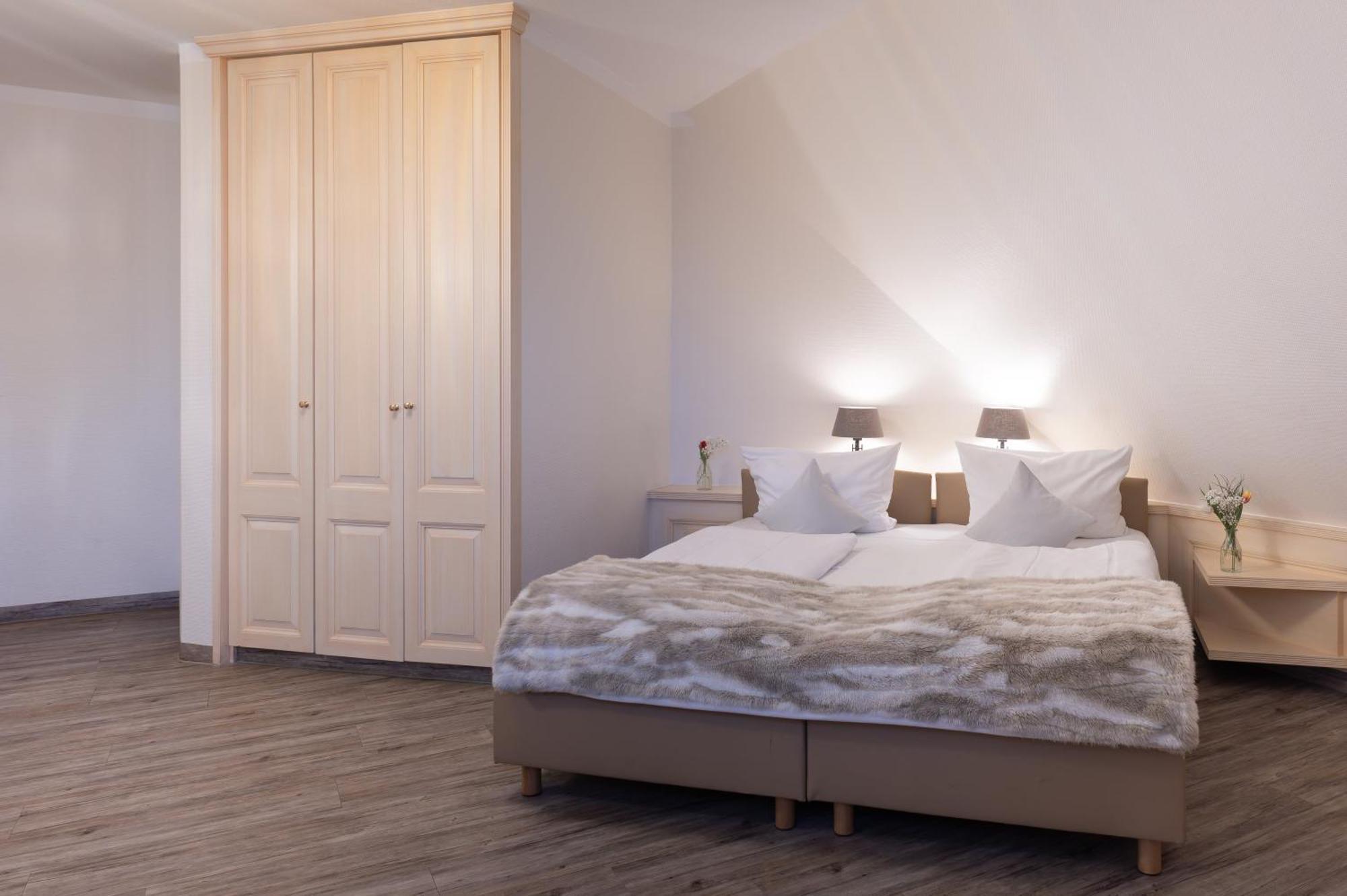 Landhotel 3Kronen Adelsdorf Ngoại thất bức ảnh