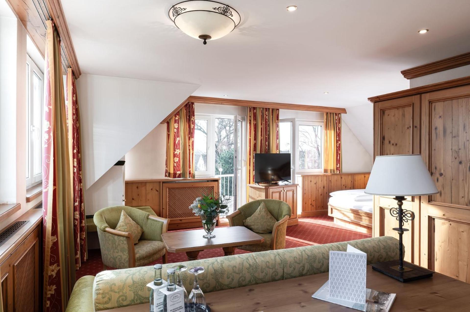 Landhotel 3Kronen Adelsdorf Ngoại thất bức ảnh