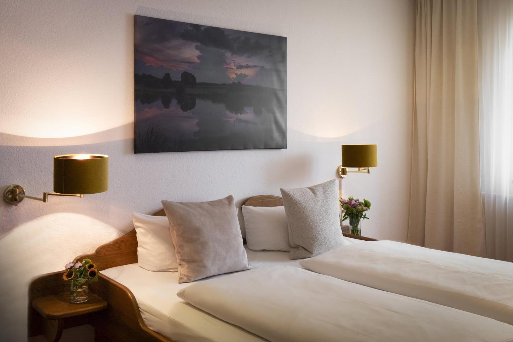 Landhotel 3Kronen Adelsdorf Ngoại thất bức ảnh